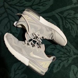 nike air max grey size 8